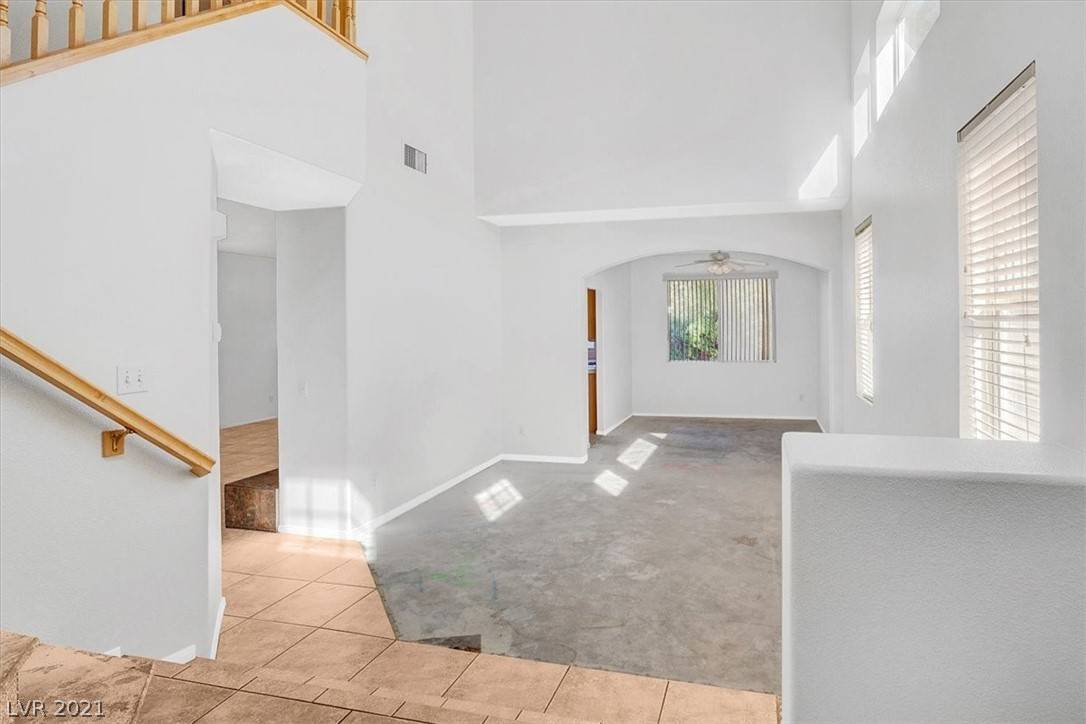 Henderson, NV 89052,985 Leadville Meadows DR