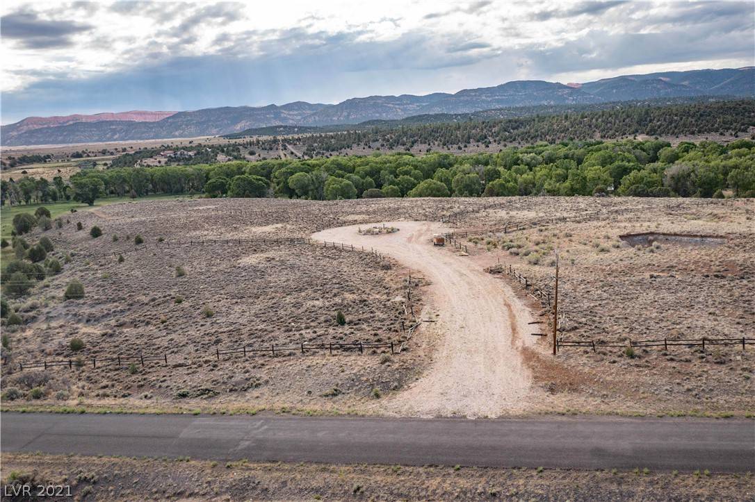 Hatch, UT 84735,184 W Bryce Gate CIR