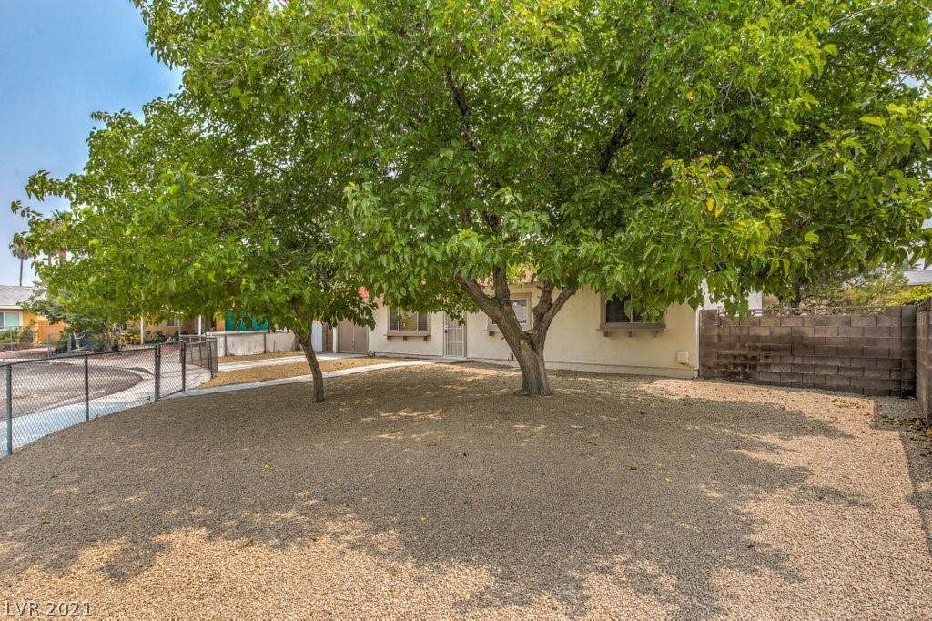 Las Vegas, NV 89110,555 Diamond Head CIR