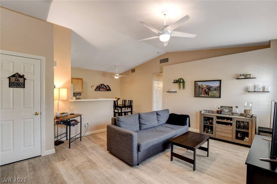 Las Vegas, NV 89117,2000 Jasper Bluff ST #201