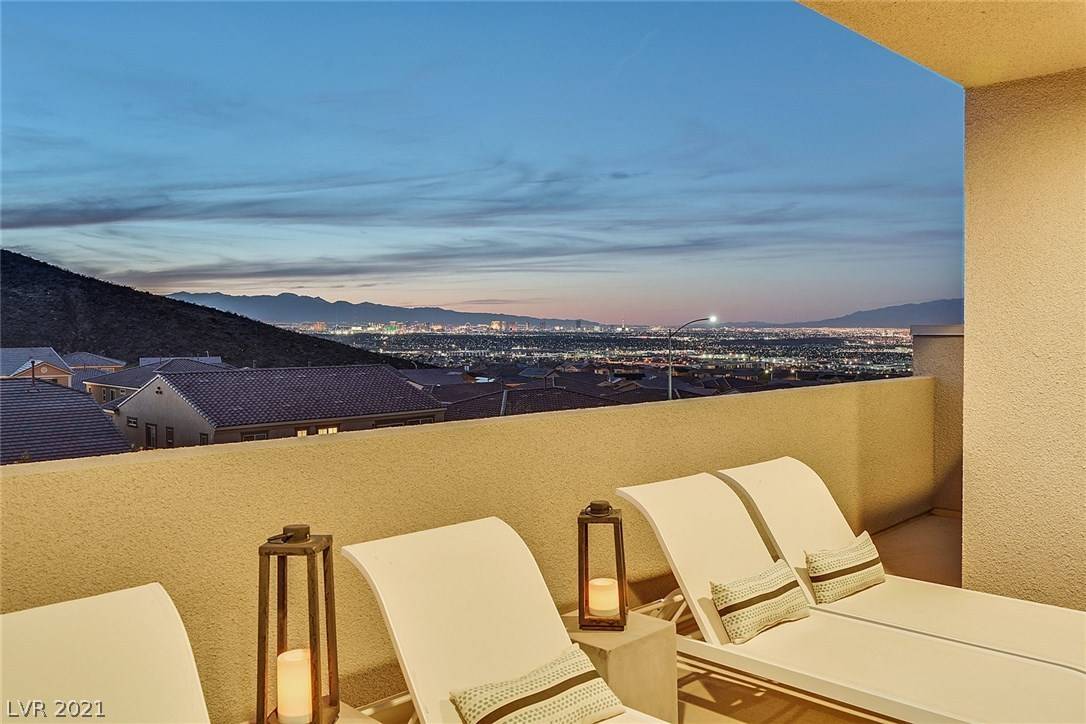 Henderson, NV 89012,293 CRIMSON EDGE ST