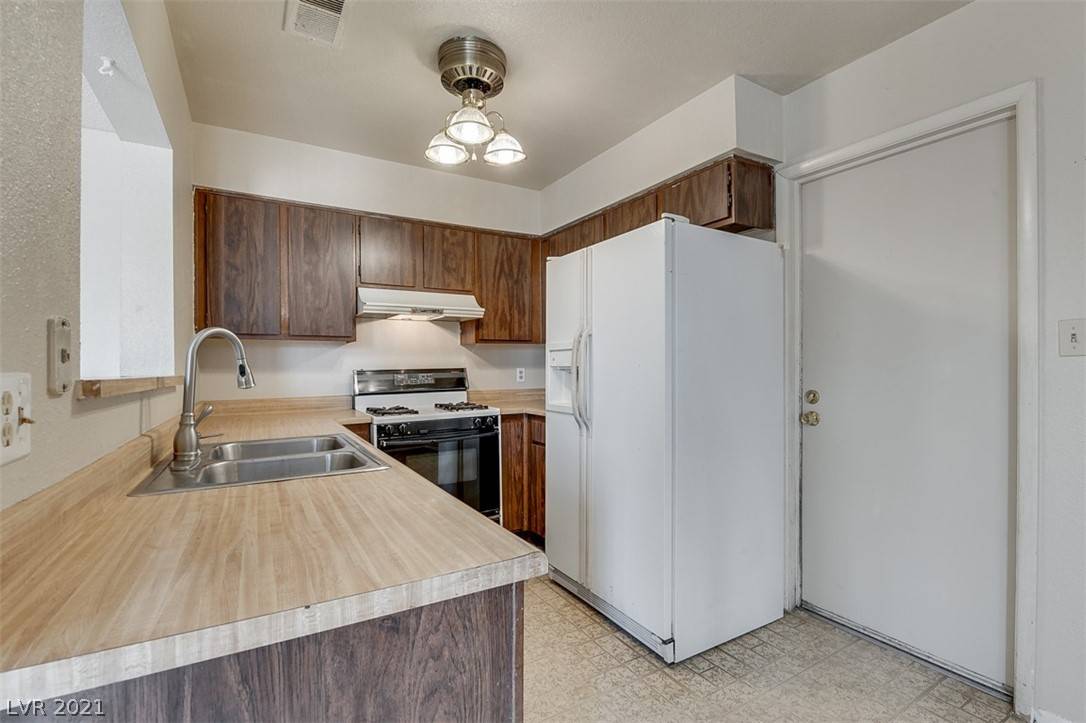 Las Vegas, NV 89115,3670 San Carlos AVE