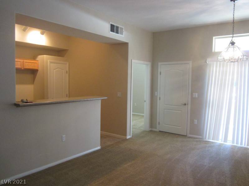Henderson, NV 89052,2305 W Horizon Ridge Pkwy #3812
