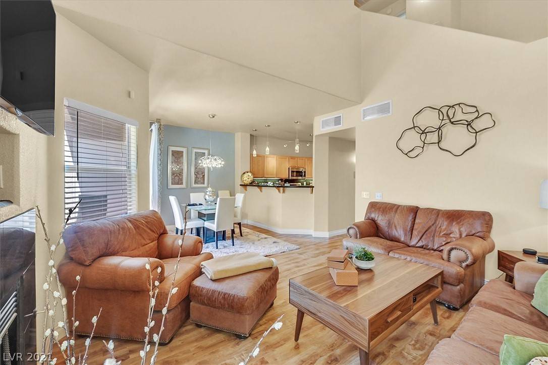 Las Vegas, NV 89117,2153 Gravel Hill ST #105