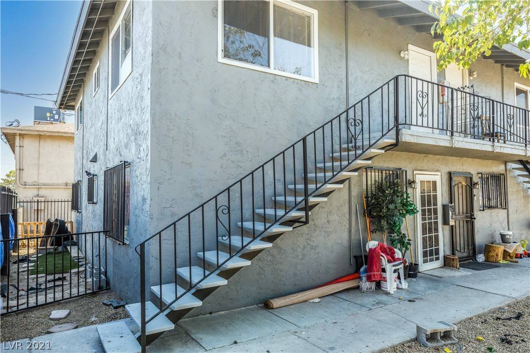 Las Vegas, NV 89119,512 Albert AVE