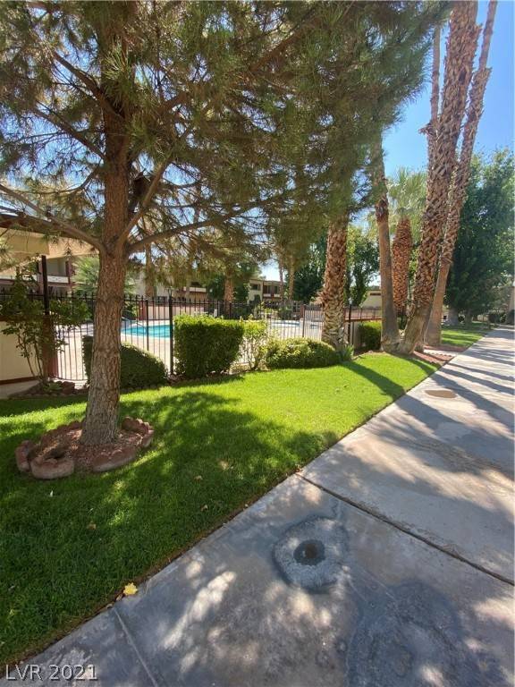 Las Vegas, NV 89109,350 E Desert Inn RD #101