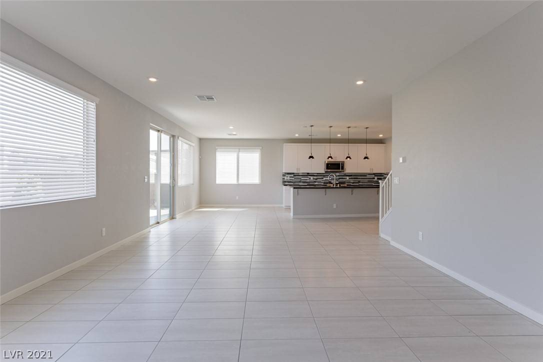 North Las Vegas, NV 89084,6914 Boulder View ST