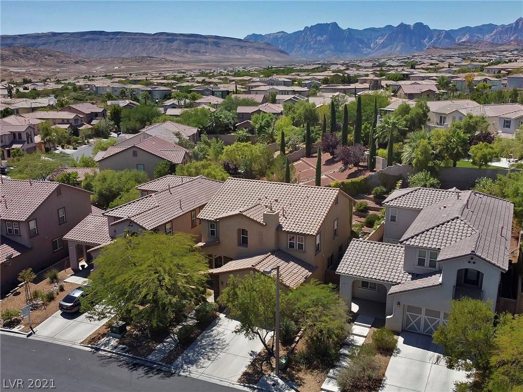 Las Vegas, NV 89138,621 Wandering Violets WAY
