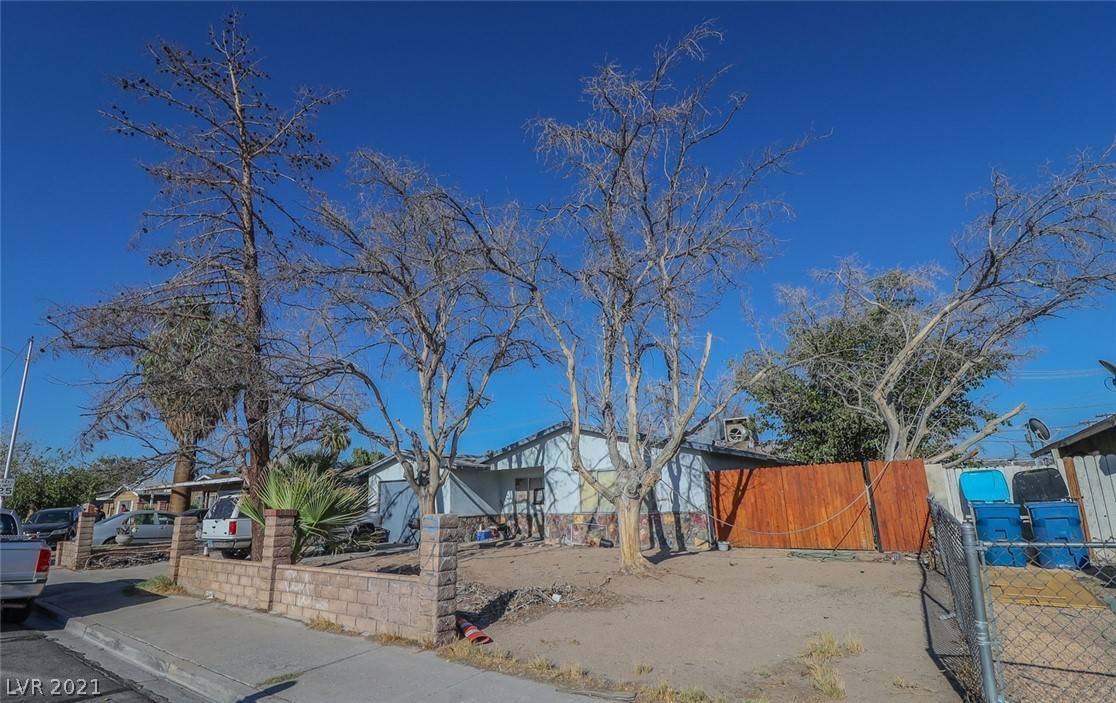 Las Vegas, NV 89110,14 Prince LN