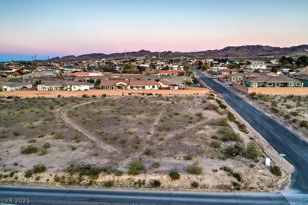 Henderson, NV 89015,2 Pueblo