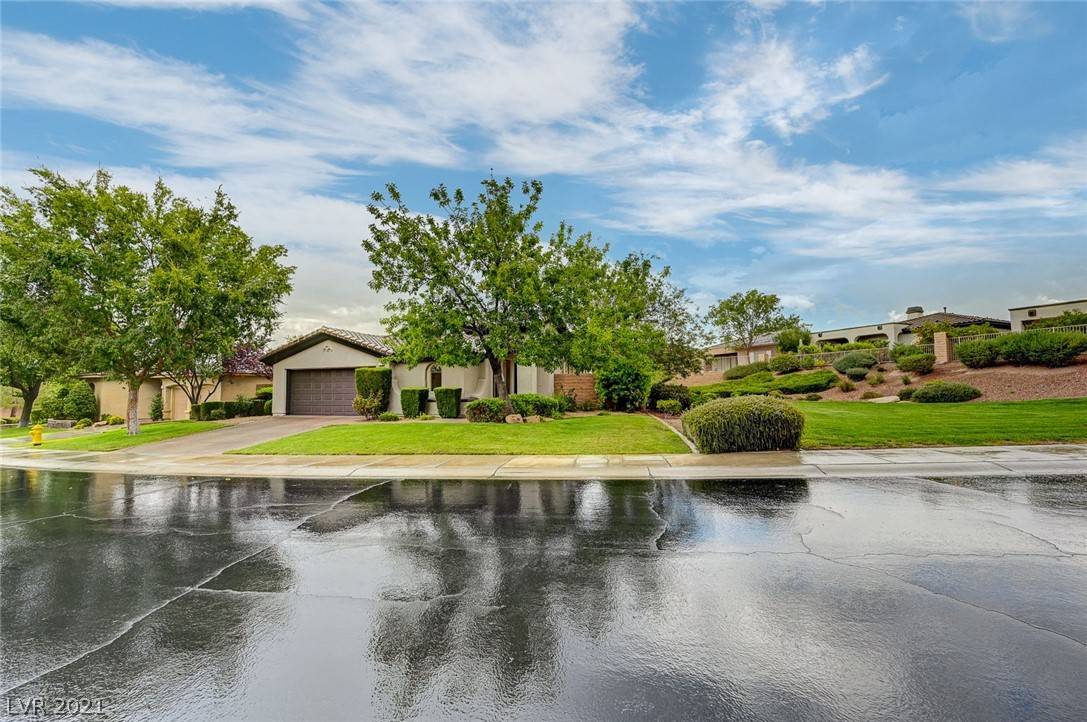 Henderson, NV 89052,24 Fountainhead CIR