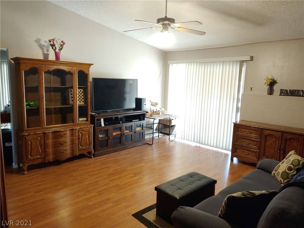 Las Vegas, NV 89104,3863 Delling CT