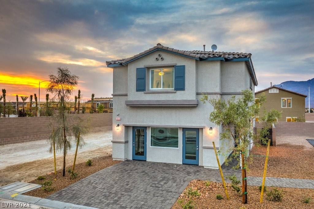 North Las Vegas, NV 89084,3903 Ramura AVE #33