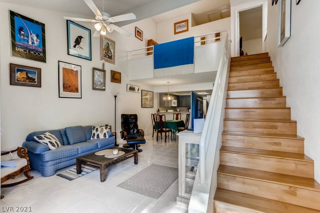 Las Vegas, NV 89117,2772 Lodestone DR