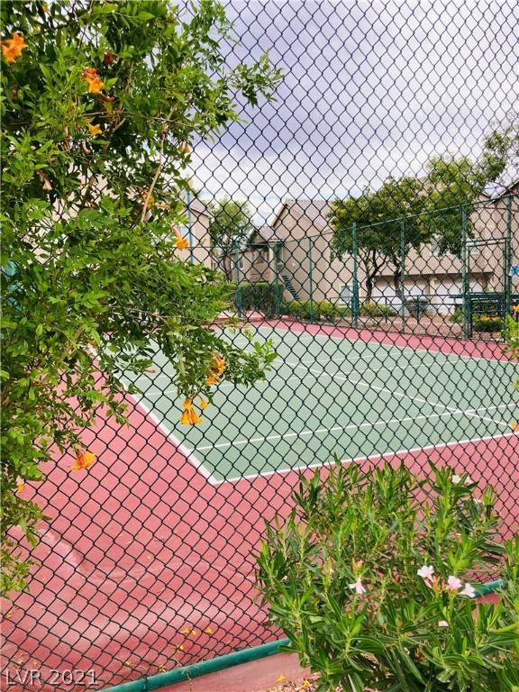 Las Vegas, NV 89117,2053 Jade Creek ST #201
