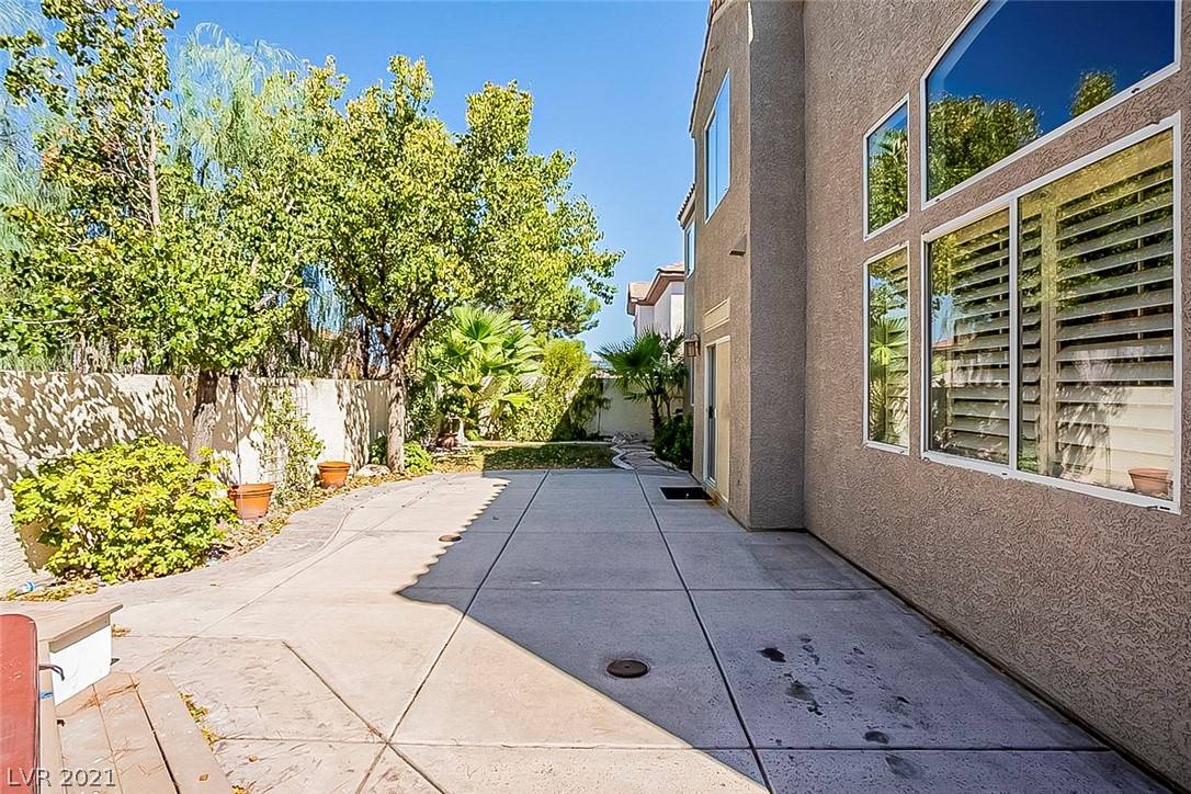 Henderson, NV 89052,505 Sierra Peak CT