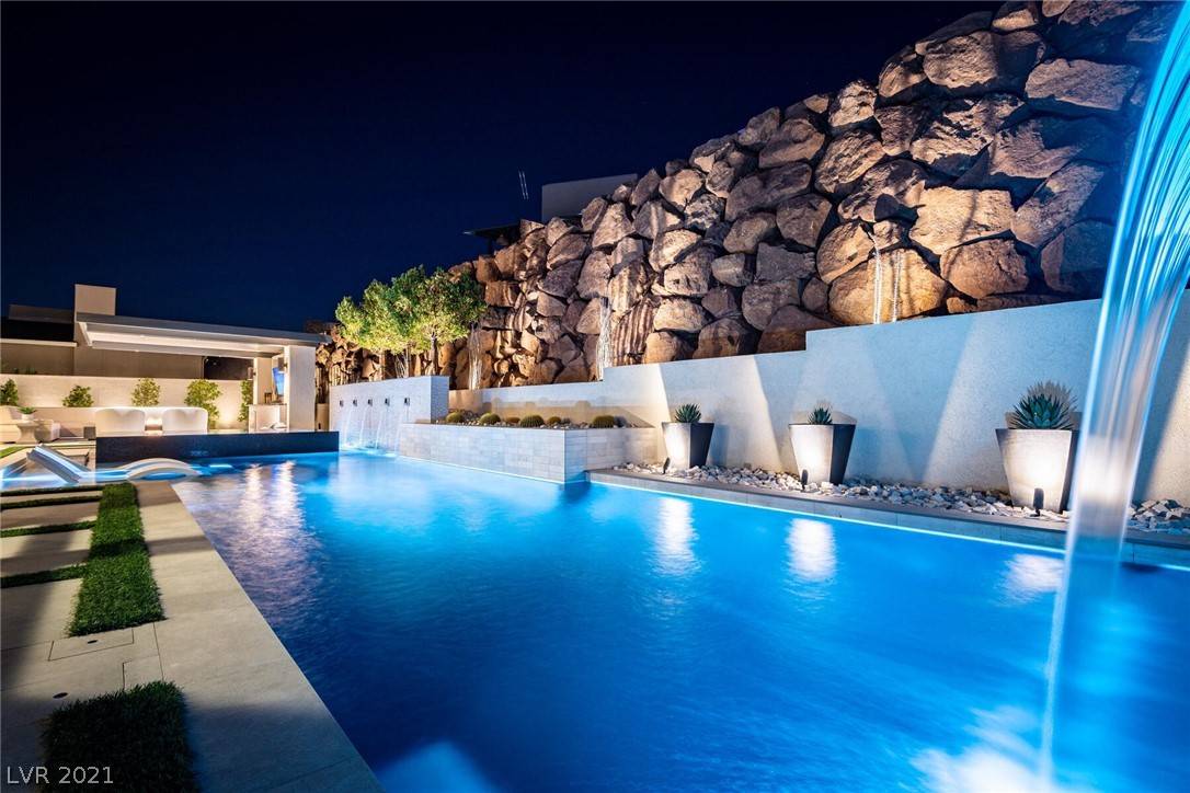 Henderson, NV 89052,2211 Overlook Canyon LN