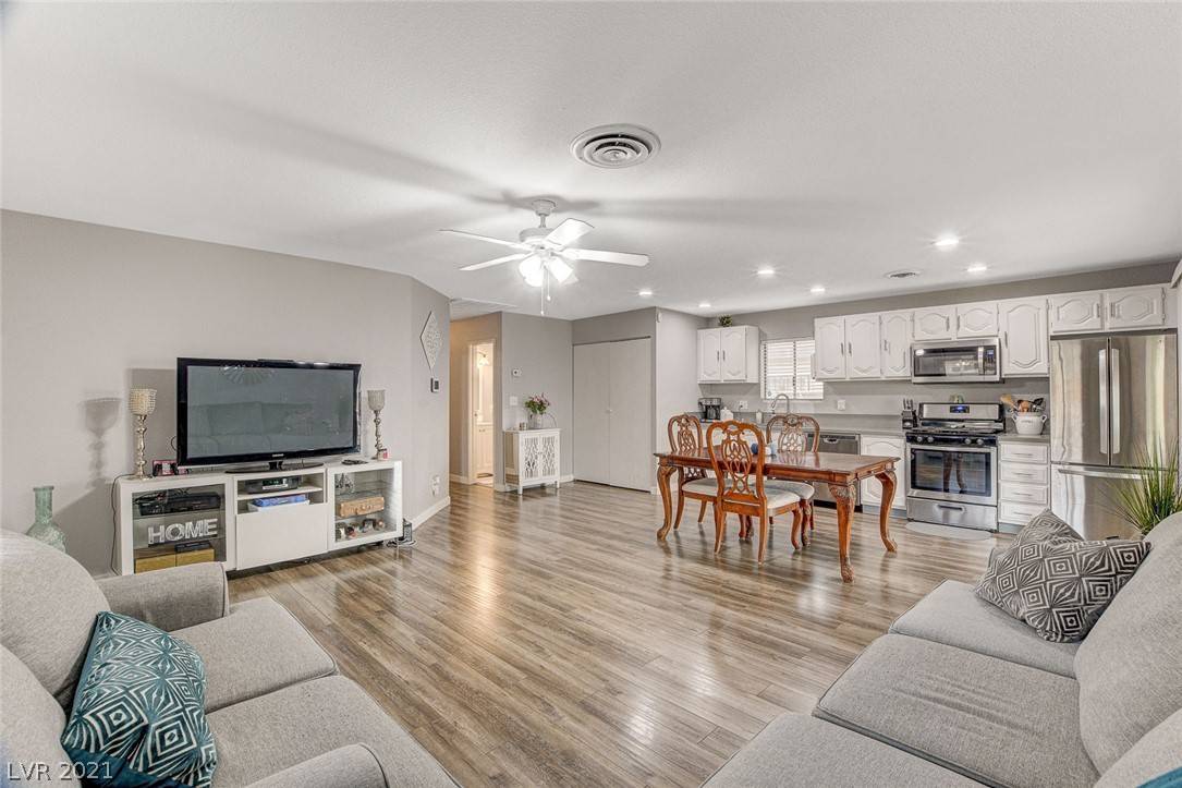 Las Vegas, NV 89122,5455 Plainview AVE