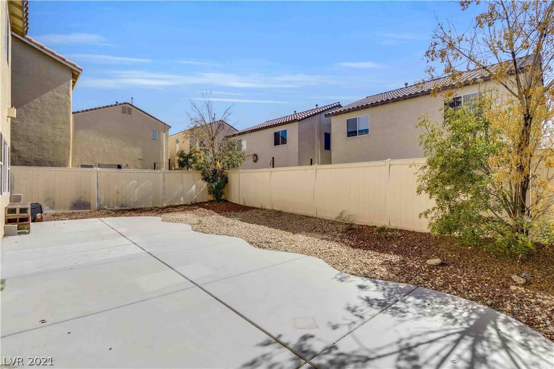 Henderson, NV 89052,879 Blushing Rose PL