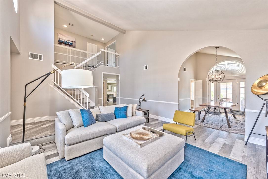 Las Vegas, NV 89117,9741 Great Bend DR