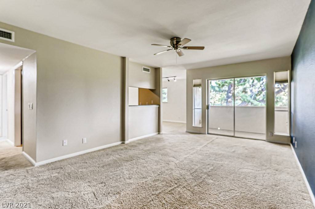 Las Vegas, NV 89109,2866 Loveland DR #2012