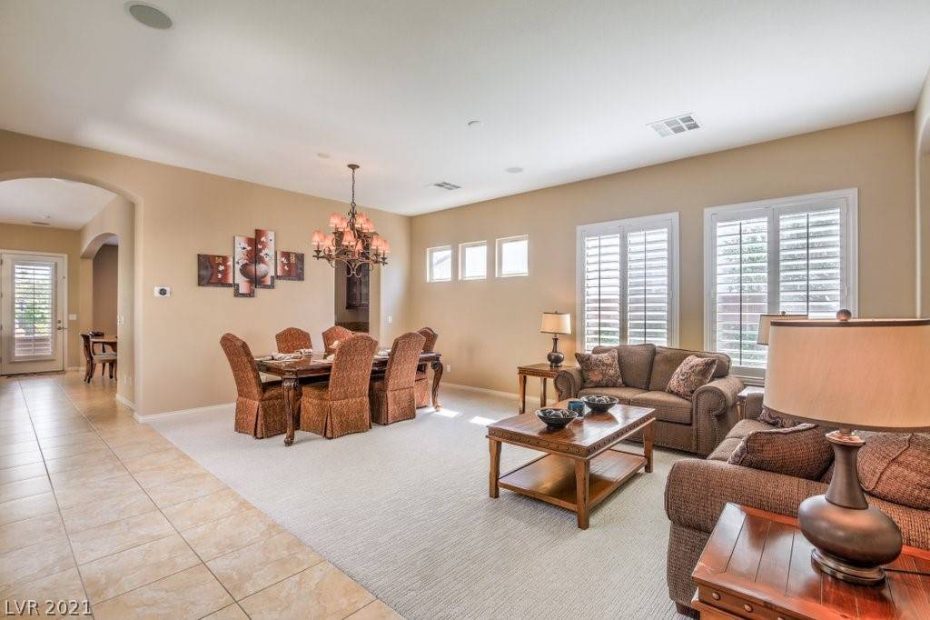 Las Vegas, NV 89113,7307 Iron Oak AVE