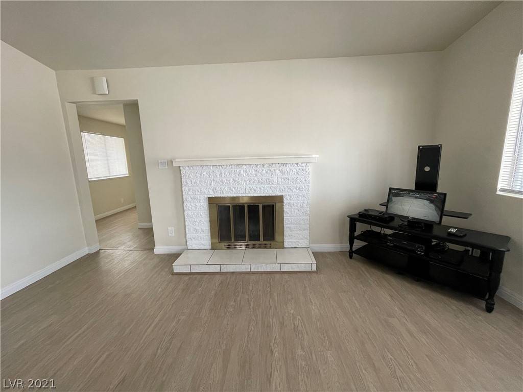 Las Vegas, NV 89122,5326 Plainview AVE