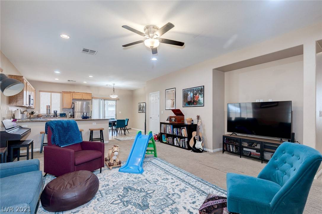 North Las Vegas, NV 89081,2209 Dolphin Beach AVE