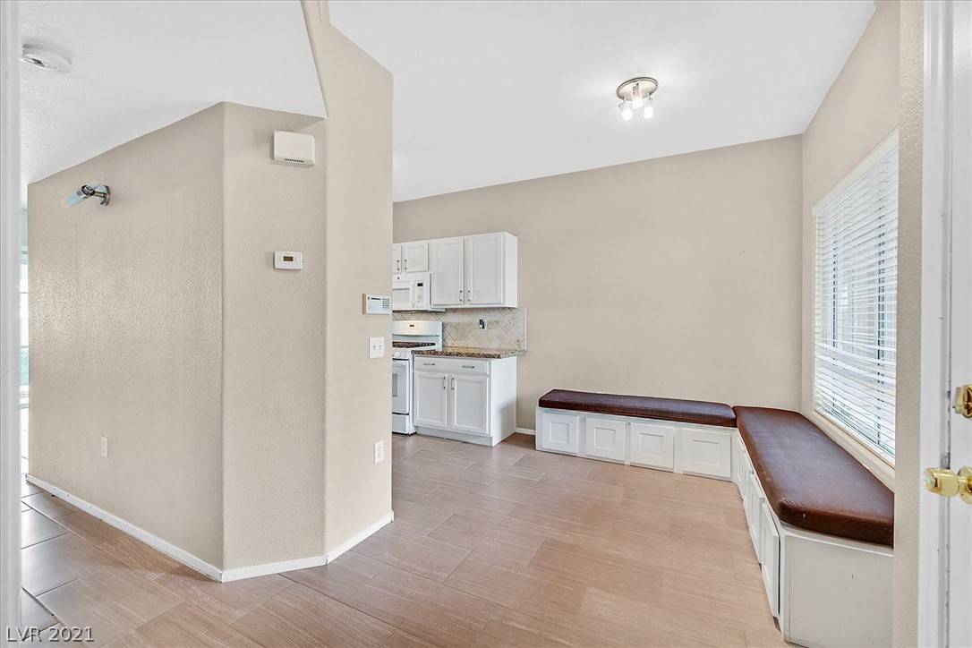 Las Vegas, NV 89117,2100 Jade Creek ST #105