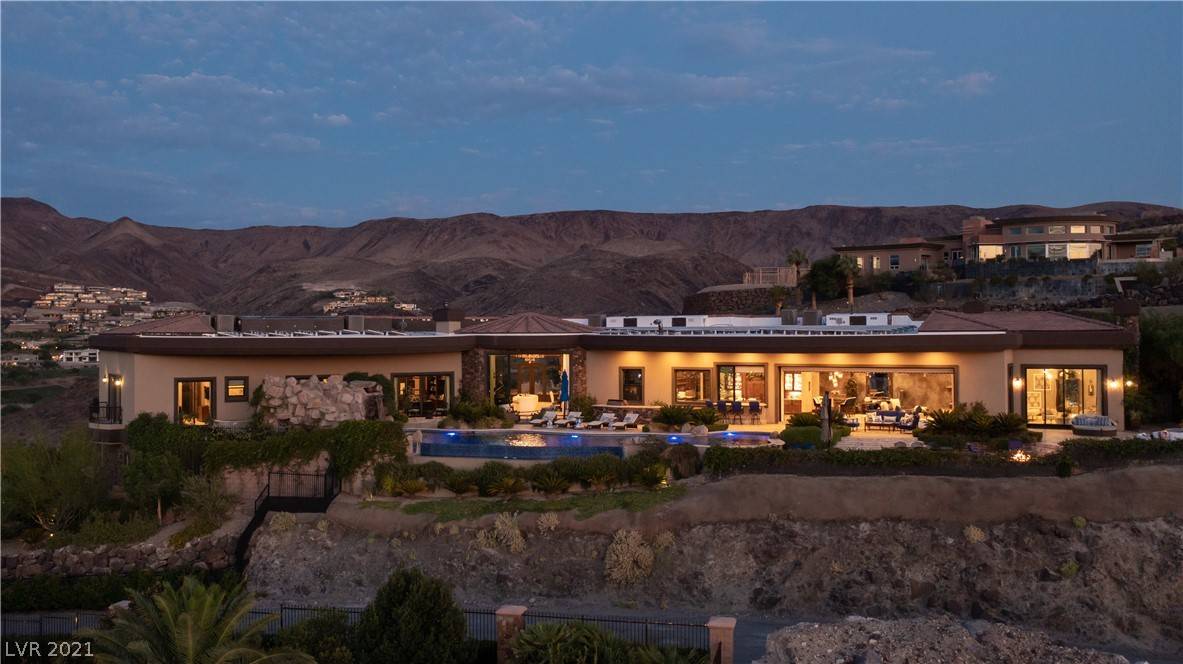 Henderson, NV 89012,472 Saint Moritz DR