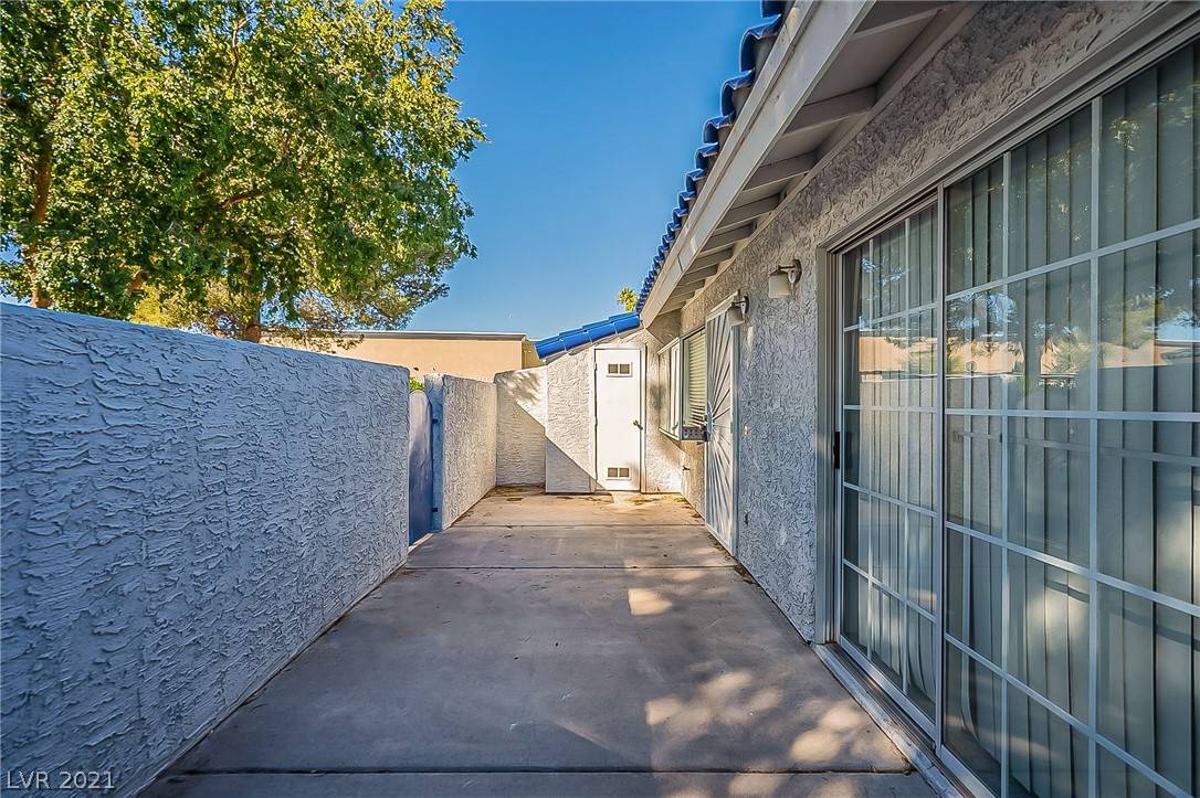Las Vegas, NV 89108,2120 Bavington DR #D