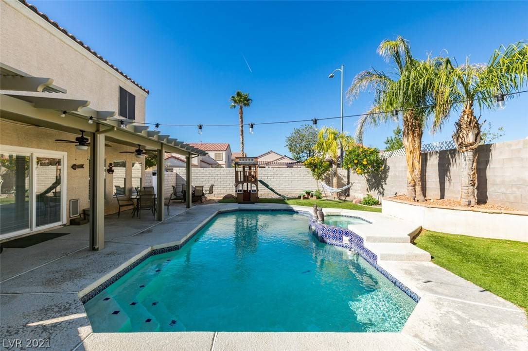 Las Vegas, NV 89143,8556 Gracious Pine AVE