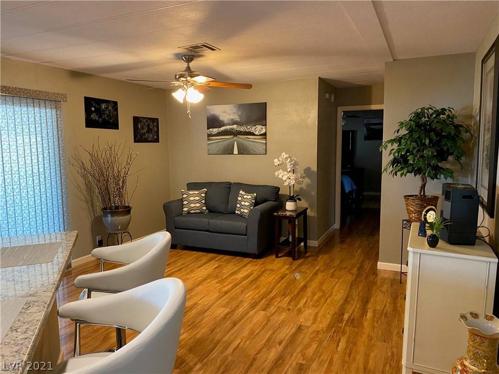 Las Vegas, NV 89103,5061 Ridge AVE