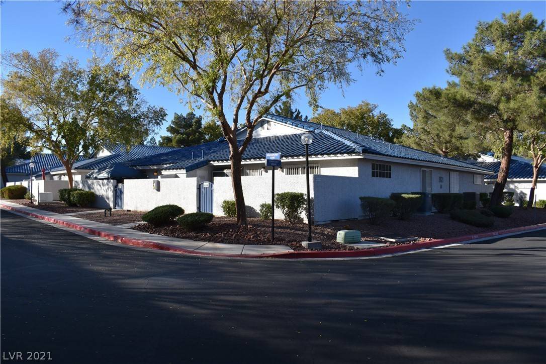 Las Vegas, NV 89108,2021 Chertsey DR #D