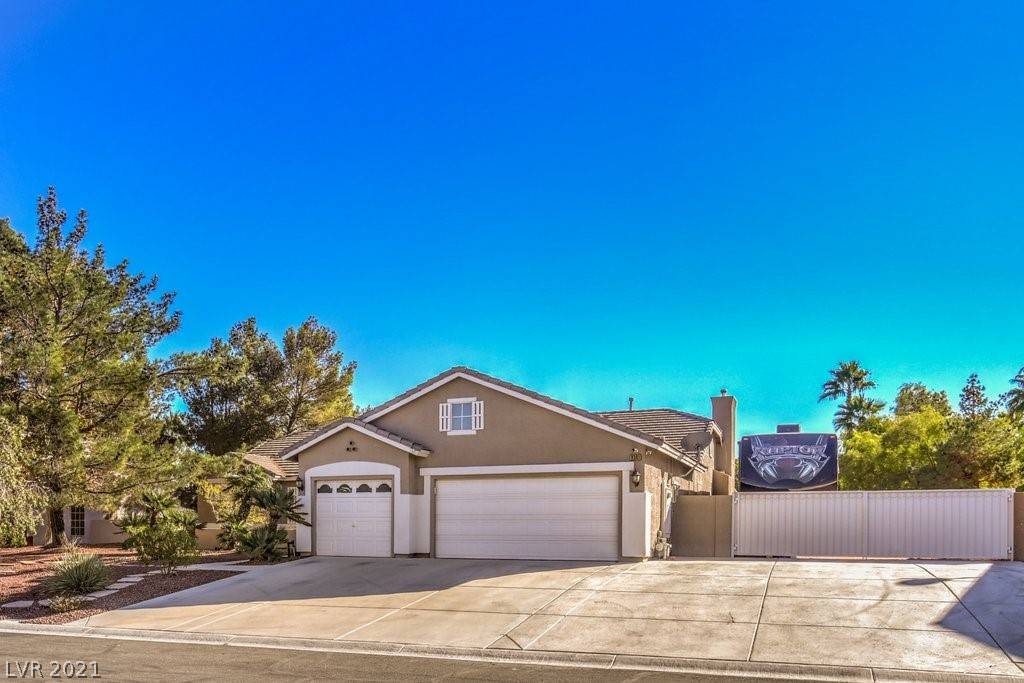 Las Vegas, NV 89129,8381 Las Lagunas LN