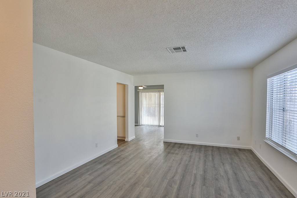Las Vegas, NV 89108,1932 Harvest DR