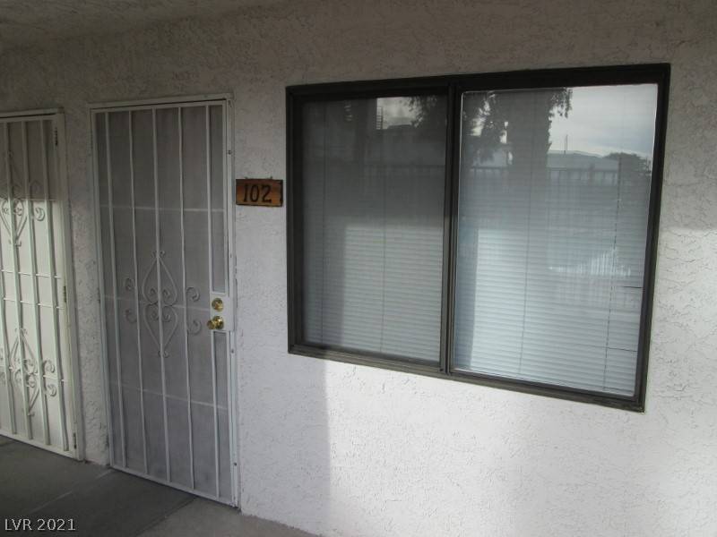 Las Vegas, NV 89119,1381 E University AVE #102