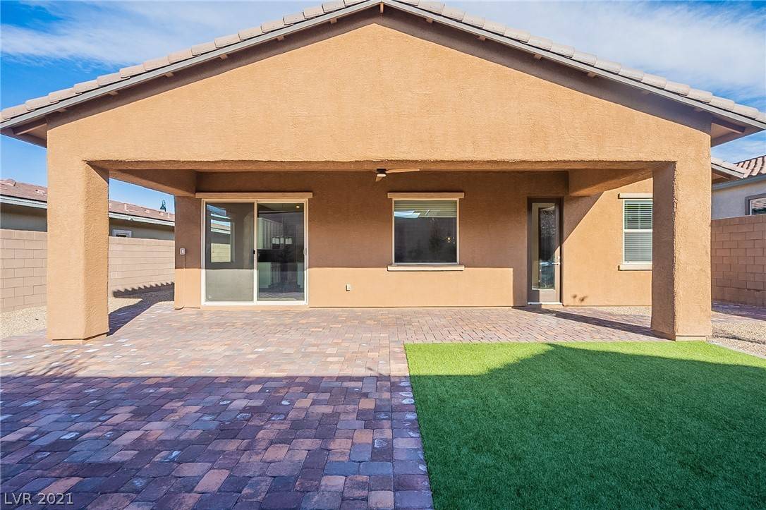 Henderson, NV 89011,525 Sterling Falls AVE