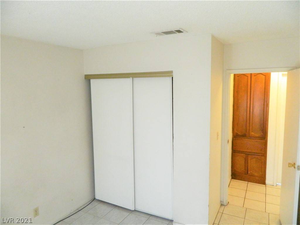 Las Vegas, NV 89110,853 Parkhurst ST