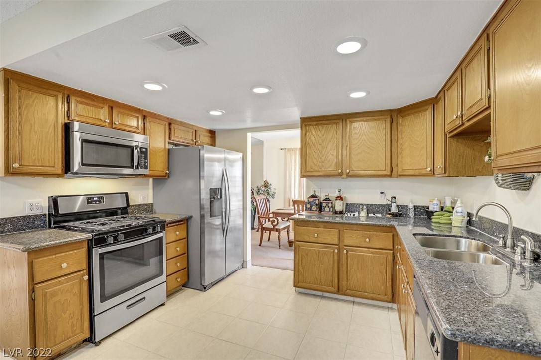 Henderson, NV 89002,2101 Thoroughbred RD