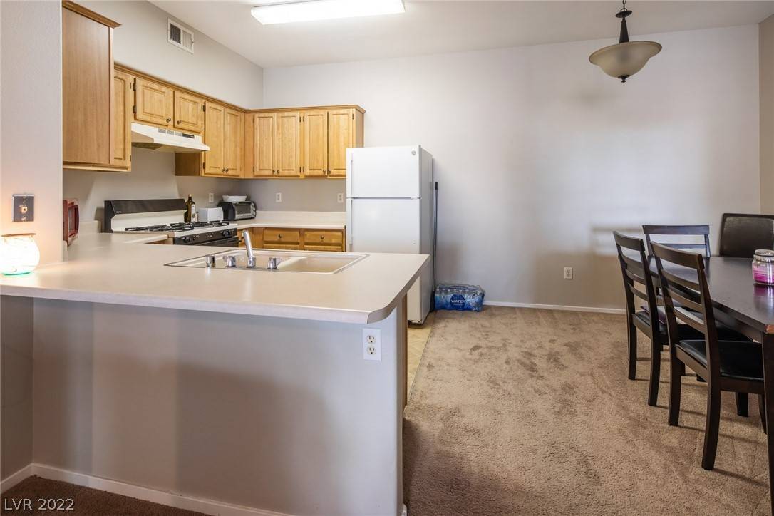 Las Vegas, NV 89142,5650 E Sahara AVE #2030