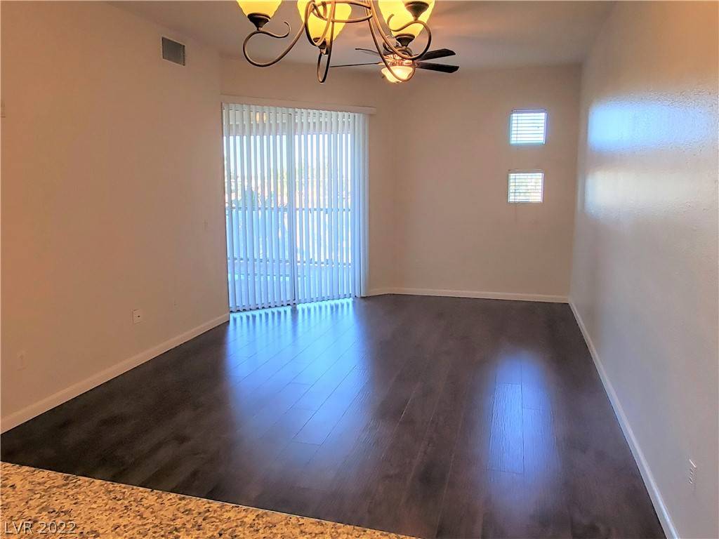 Las Vegas, NV 89123,27 E Agate AVE #406