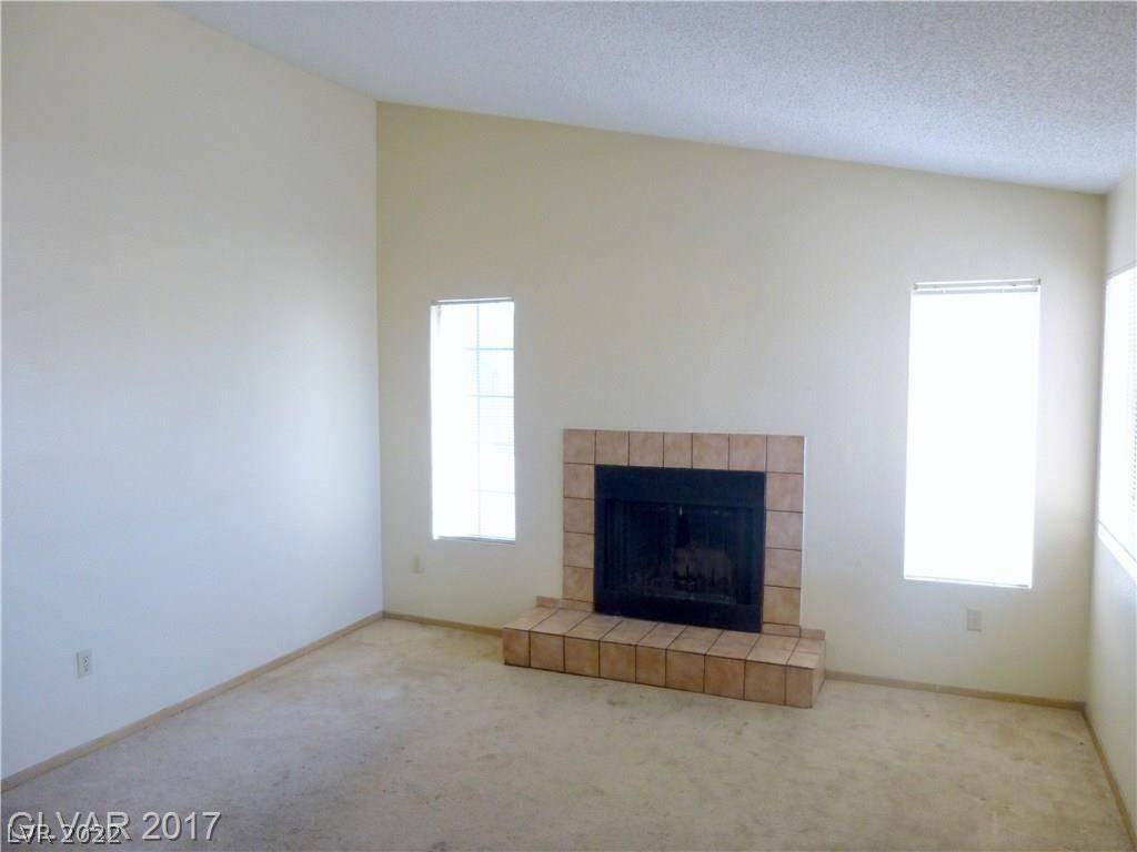 Las Vegas, NV 89121,4694 Leeann LN