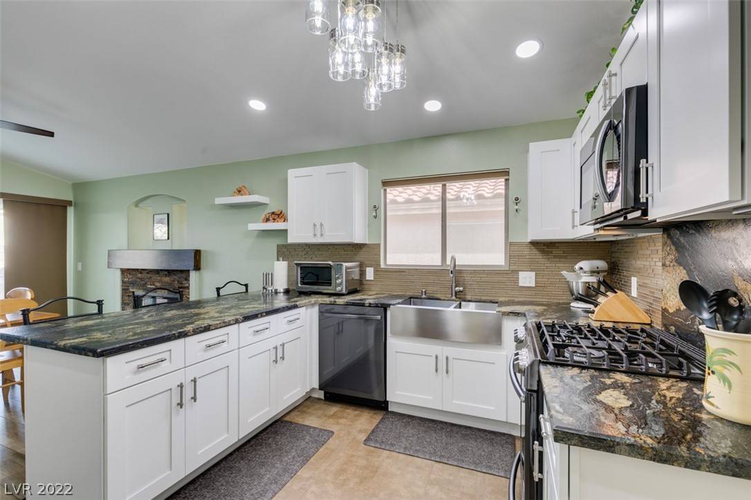 Las Vegas, NV 89147,9318 Snow Flower AVE