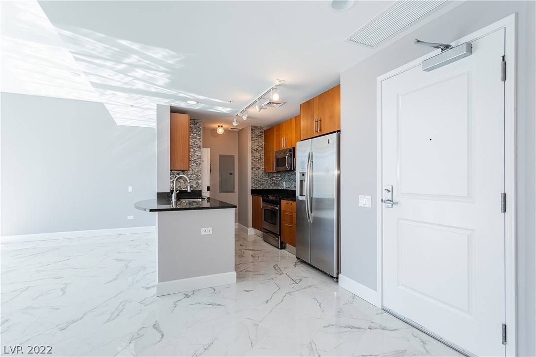 Las Vegas, NV 89102,200 W Sahara AVE #3105