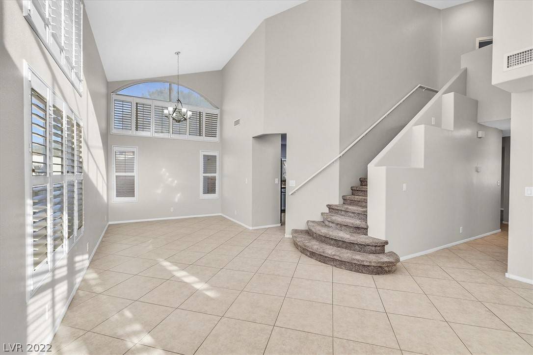 Henderson, NV 89015,166 Horizon View DR