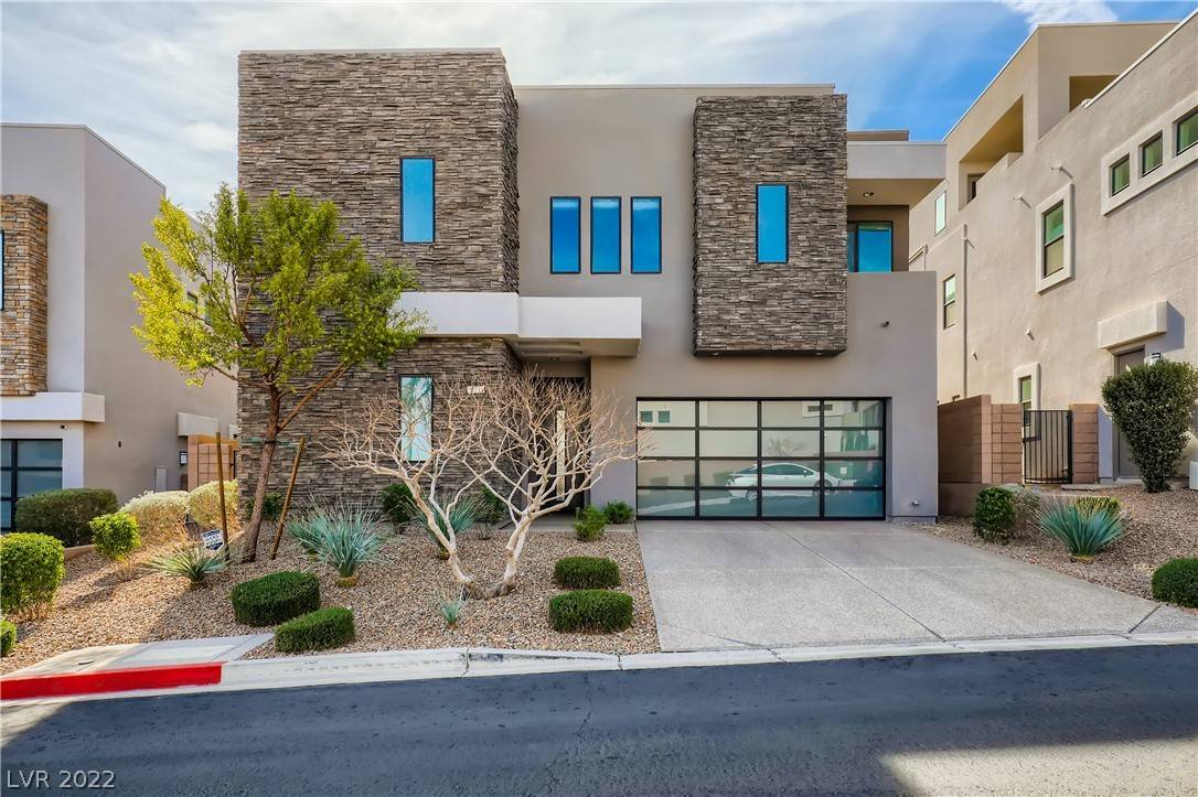 Henderson, NV 89012,821 Barrhead AVE