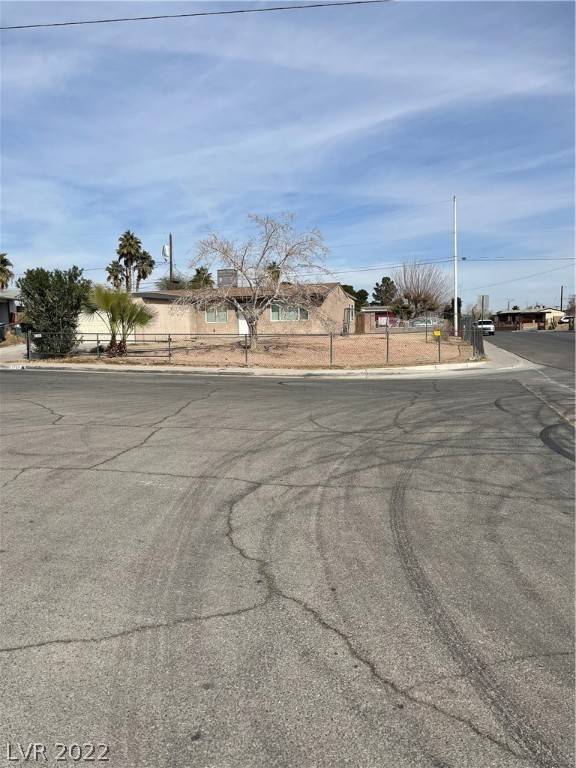 North Las Vegas, NV 89030,2723 BRUCE CIR