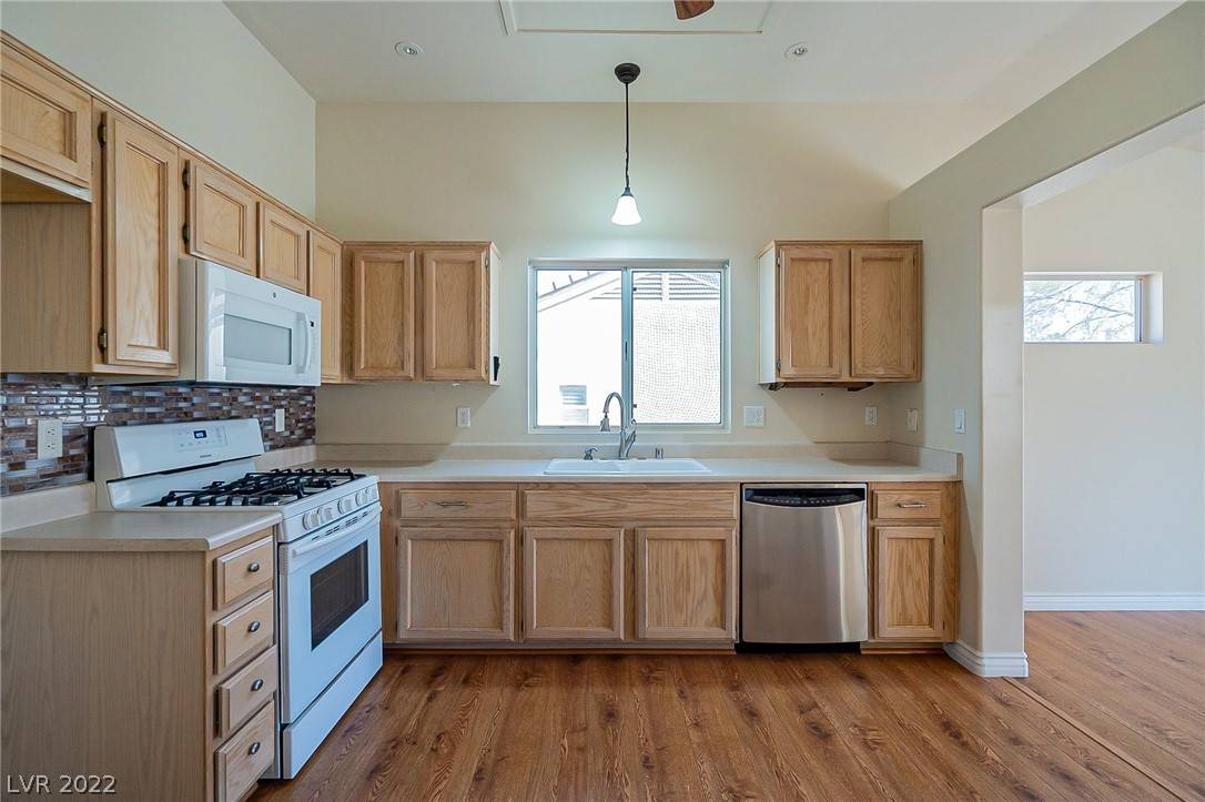 Henderson, NV 89012,2027 Joy View LN