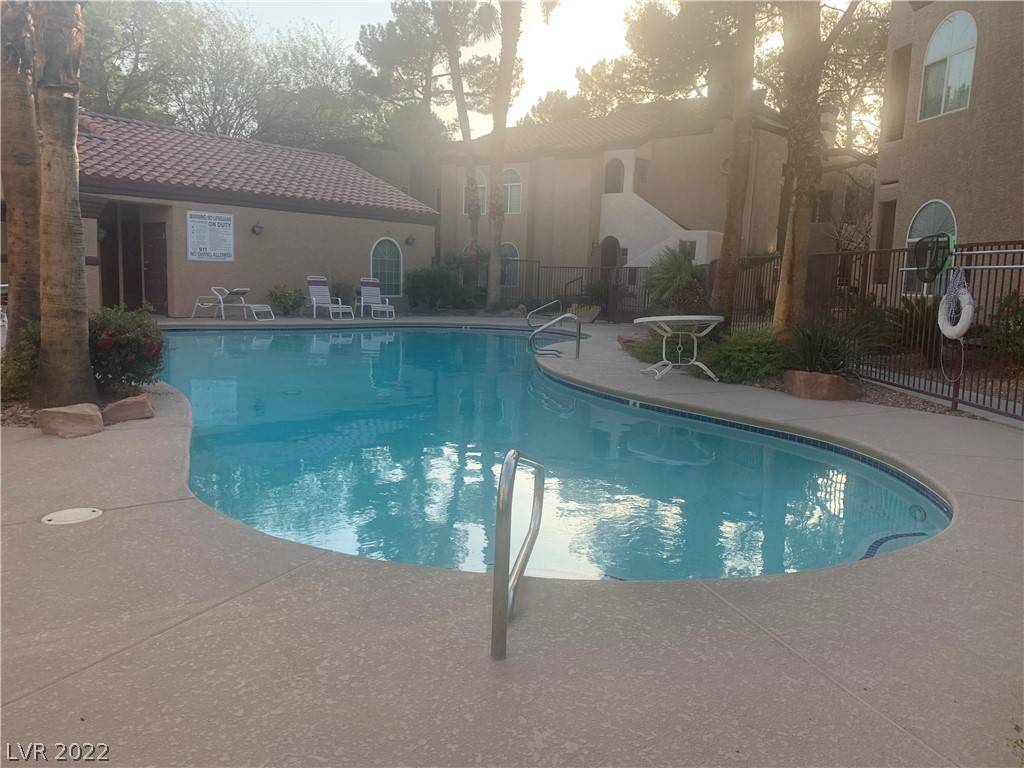 Las Vegas, NV 89117,9325 W Desert Inn RD #273